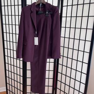 NWT Made in Italy suit, size 42 EU